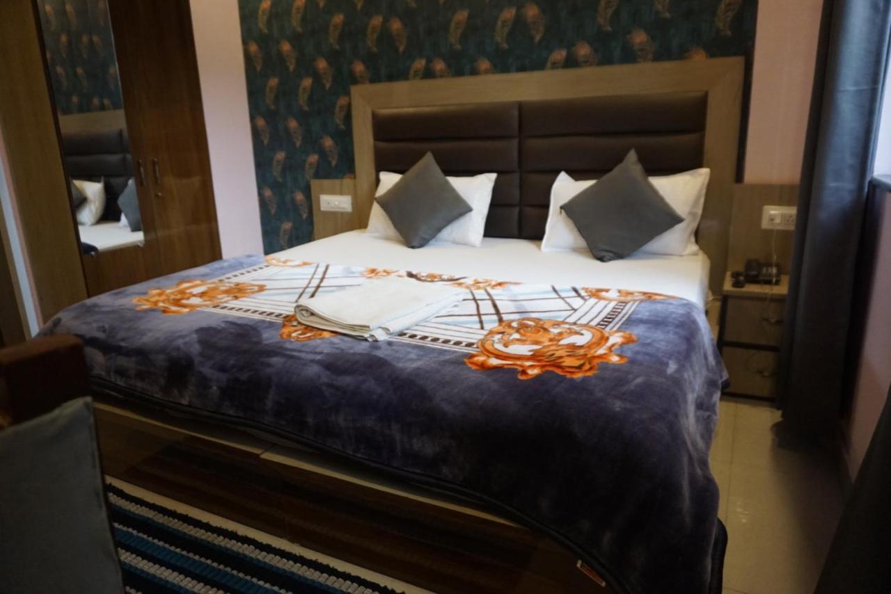 Hotel Kaanha Residency Inn By Shree Krishna Hospitality Rishīkesh Zewnętrze zdjęcie