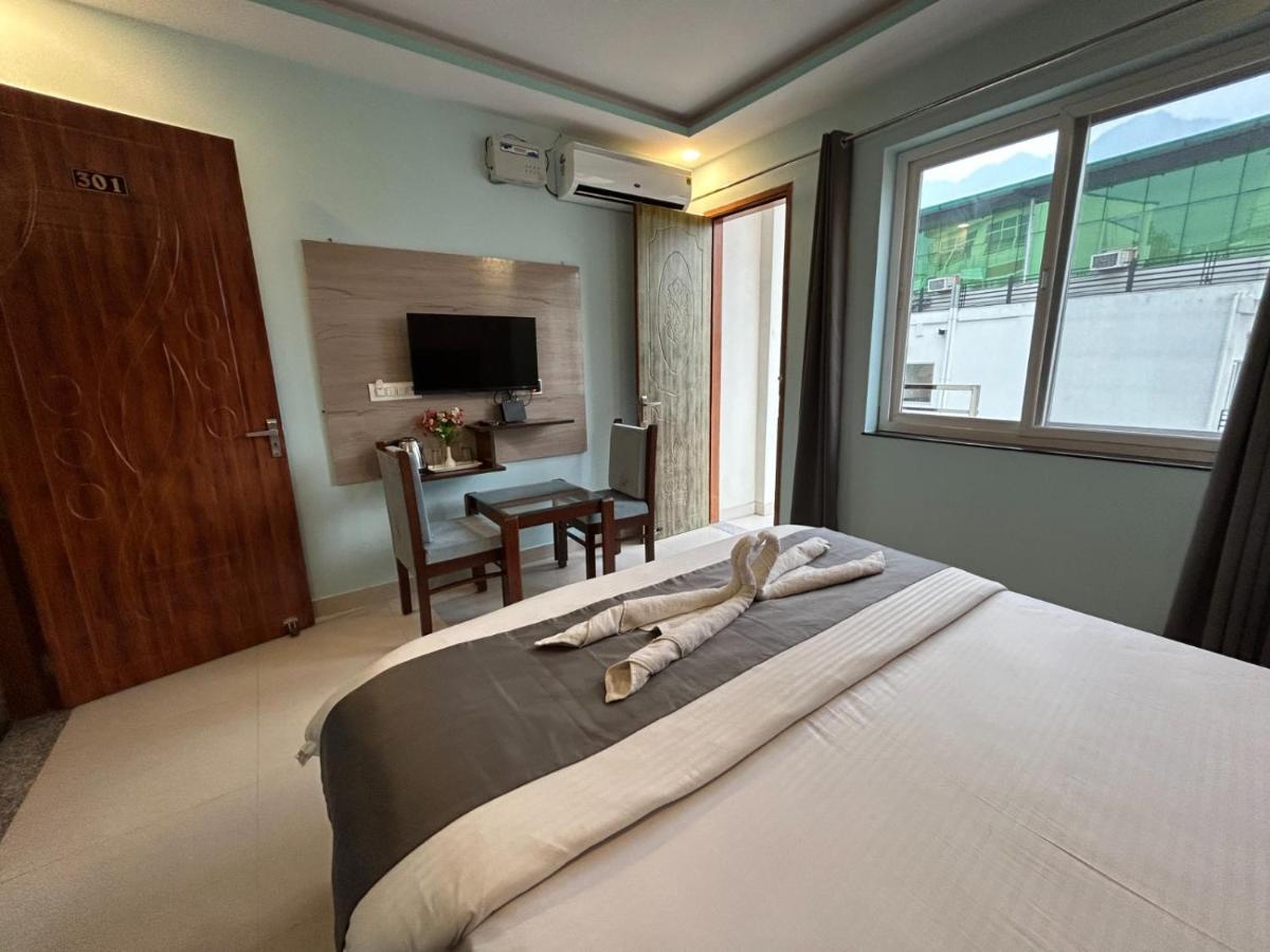Hotel Kaanha Residency Inn By Shree Krishna Hospitality Rishīkesh Zewnętrze zdjęcie